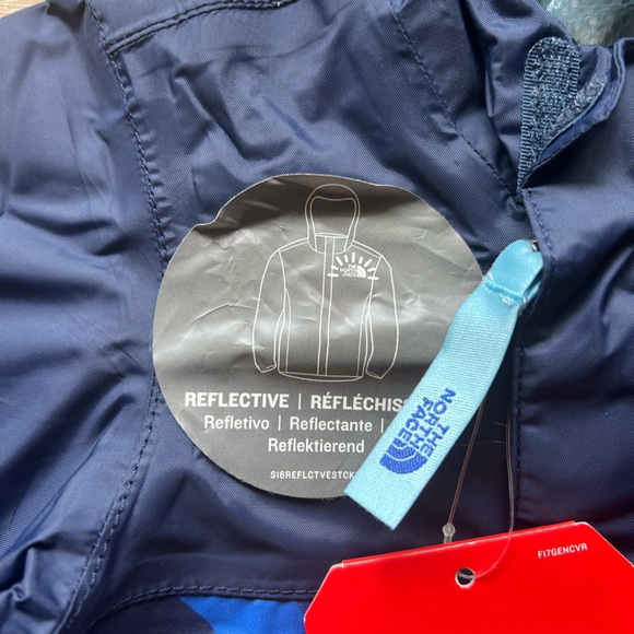 The North Face rain jacket for baby - Picture 5 of 6